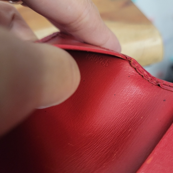 Authentic LV Ref Epi Card Holder CA0965 - Picture 11 of 11